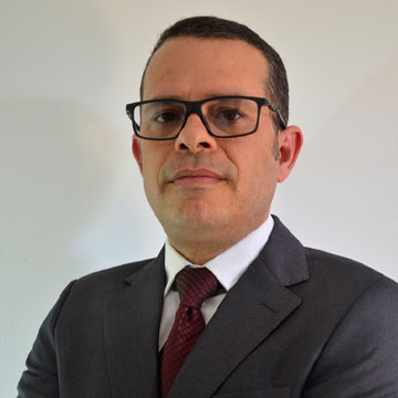 Dr. Felipe Toé
